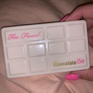 TOO FACED EYESHADOW PALETTE